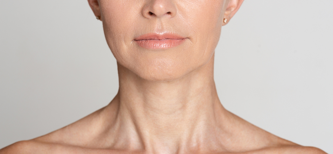 Keine komplizierten Beauty-Routinen mehr aus zig Produkten, sondern Bio-Hautkuren, die gleich mehrere Hautprobleme ab 40 auf einmal lösen. Mit Aromatherapie. Ihre Hautbedürfnisse sind unsere Fokus. Bio-Hautkuren für die professionelle Anwendung und die Anwendung zuhause.