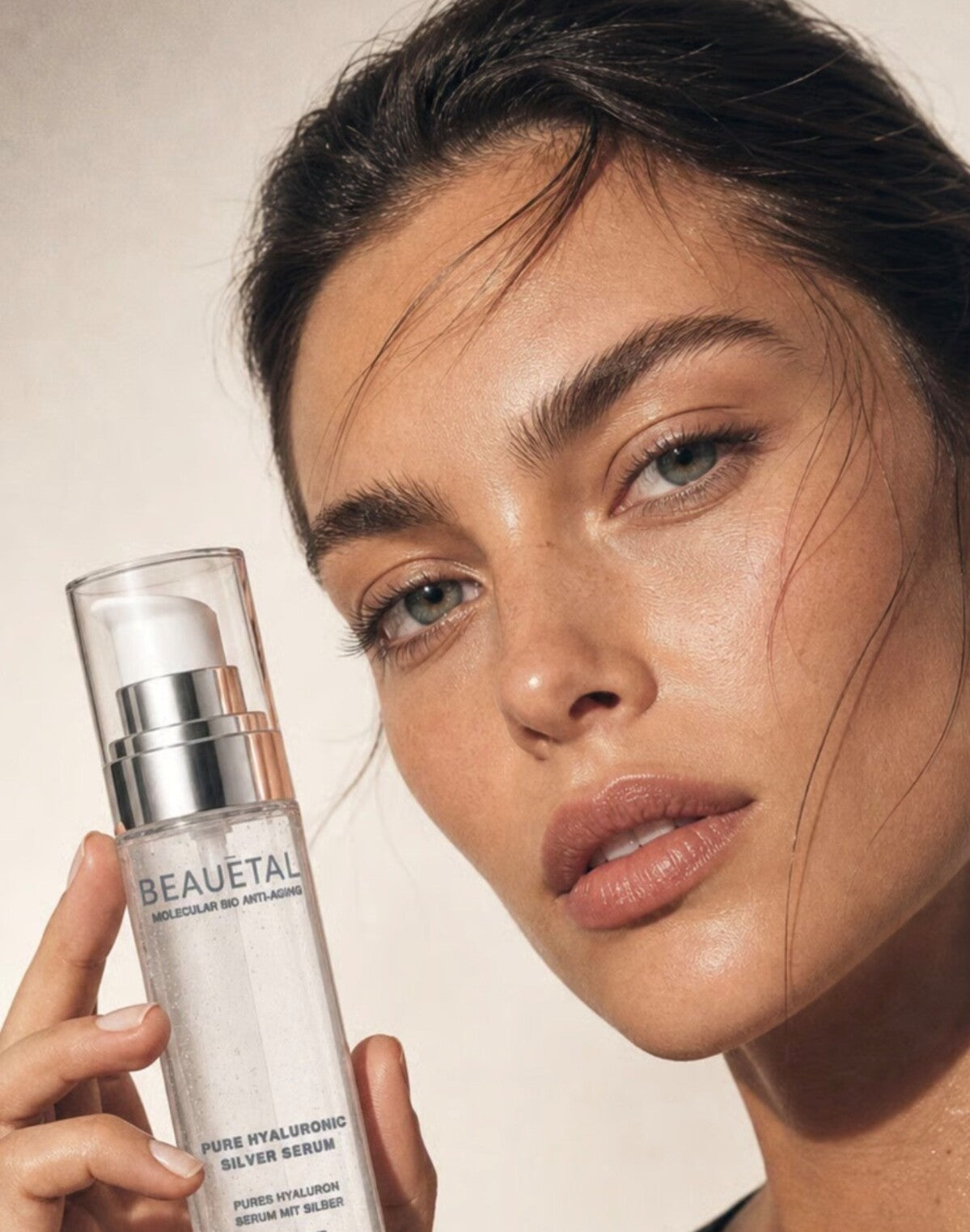 BEAUETAL Beauty Partnerin mit Pure Hyaluronic Silver Serum